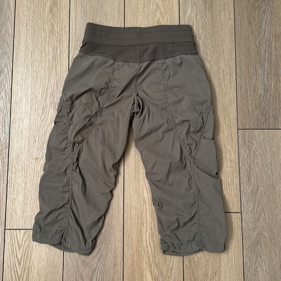 Lululemon Studio Crop - Picture 3 of 3